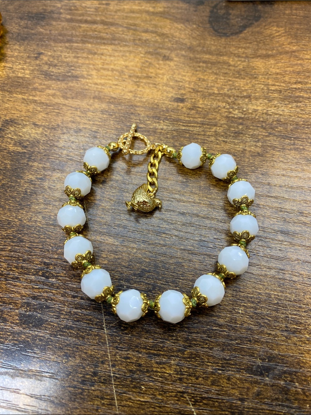 Milk glass 7 inch Handknotted Aprilsplace bracelet